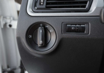 Подержанный автомобиль Skoda Rapid Liftback 2017 года (16 фото)