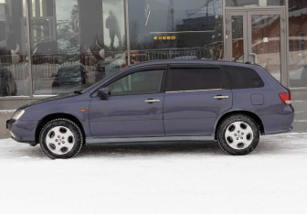 Подержанный автомобиль Honda Avancier Wagon 2001 года (8 фото)