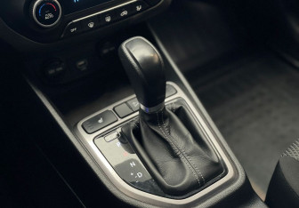 Подержанный автомобиль Hyundai Creta 2021 года (15 фото)