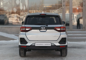 Подержанный автомобиль Daihatsu Rocky 2021 года (6 фото)