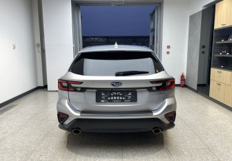 Подержанный автомобиль Subaru Levorg 2023 года (5 фото)