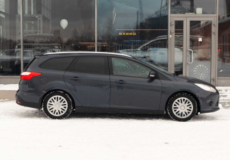Подержанный автомобиль Ford Focus Wagon 2012 года (4 фото)