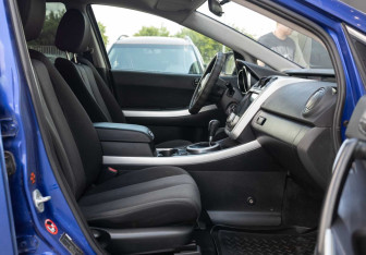 Подержанный автомобиль Mazda CX-7 2007 года (19 фото)