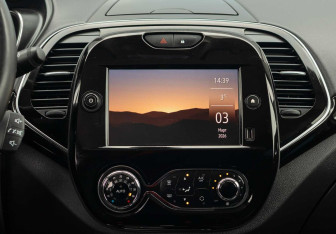 Подержанный автомобиль Renault Kaptur 2020 года (14 фото)