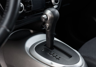 Подержанный автомобиль Nissan Juke 2012 года (15 фото)