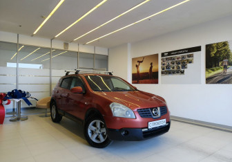 Подержанный автомобиль Nissan Qashqai 2007 года (3 фото)