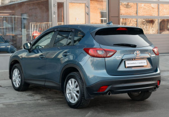 Подержанный автомобиль Mazda CX-5 2015 года (7 фото)