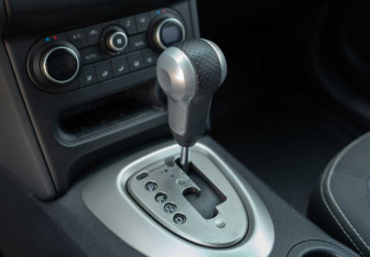 Подержанный автомобиль Nissan Qashqai 2011 года (15 фото)