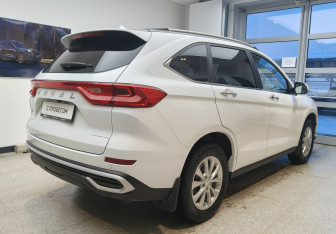 Подержанный автомобиль Haval M6 2023 года (5 фото)