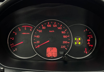 Подержанный автомобиль Mitsubishi Pajero Sport 2014 года (8 фото)