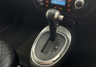 Подержанный автомобиль Nissan Juke 2016 года (12 фото)