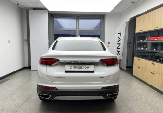 Подержанный автомобиль Geely Tugella 2021 года (5 фото)