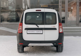 Подержанный автомобиль LADA (ВАЗ) Largus Wagon 2017 года (6 фото)