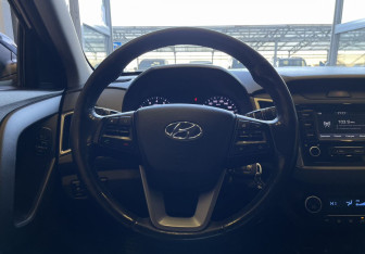 Подержанный автомобиль Hyundai Creta 2020 года (11 фото)