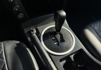 Подержанный автомобиль Ford Explorer 2012 года (2 фото)