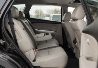 Подержанный автомобиль Mazda CX-9 2008 года (21 фото)