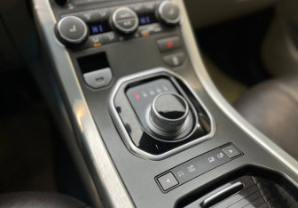 Подержанный автомобиль Land Rover Range Rover Evoque 2014 года (7 фото)