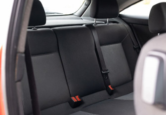 Подержанный автомобиль Opel Astra Hatchback 2010 года (21 фото)