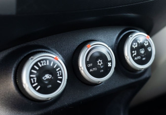 Подержанный автомобиль Mitsubishi Outlander 2008 года (15 фото)