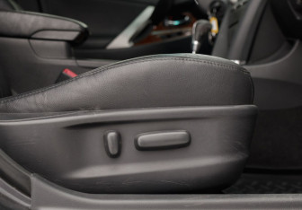 Подержанный автомобиль Toyota Camry Sedan 2008 года (17 фото)