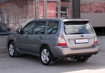 Подержанный автомобиль Subaru Forester Suv 2006 года (7 фото)