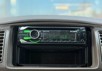 Подержанный автомобиль Toyota Corolla Sedan 2002 года (13 фото)