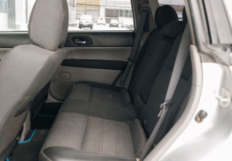 Подержанный автомобиль Subaru Forester Suv 2002 года (18 фото)