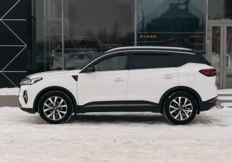 Подержанный автомобиль Chery Tiggo 7 Pro Max 2023 года (8 фото)