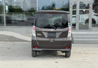 Подержанный автомобиль Nissan Dayz Roox 2019 года (5 фото)