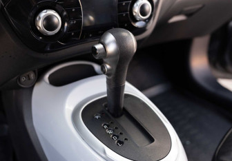 Подержанный автомобиль Nissan Juke 2013 года (21 фото)