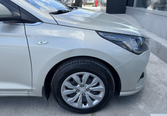 Подержанный автомобиль Hyundai Solaris Sedan 2020 года (18 фото)