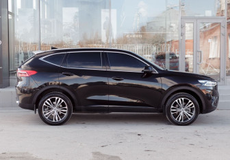 Подержанный автомобиль Haval F7 2021 года (4 фото)