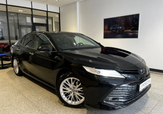 Подержанный автомобиль Toyota Camry Sedan 2021 года (4 фото)