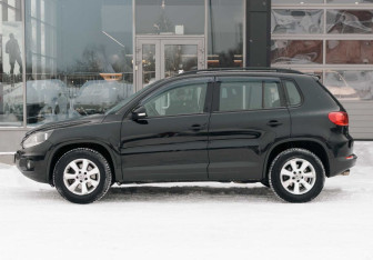 Подержанный автомобиль Volkswagen Tiguan 2012 года (8 фото)