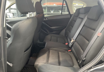 Подержанный автомобиль Mazda CX-5 2015 года (11 фото)