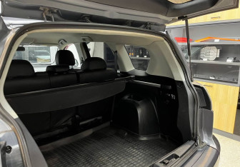 Подержанный автомобиль Mitsubishi Outlander 2007 года (8 фото)