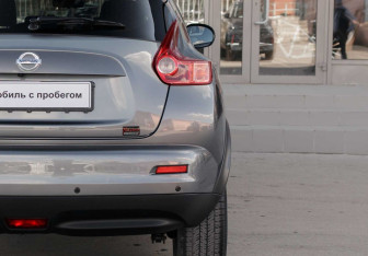 Подержанный автомобиль Nissan Juke 2013 года (13 фото)