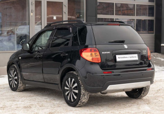 Подержанный автомобиль Suzuki SX4 Hatchback 2012 года (7 фото)
