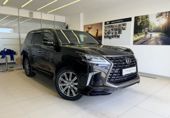 Подержанный автомобиль Lexus LX 2021 года (4 фото)