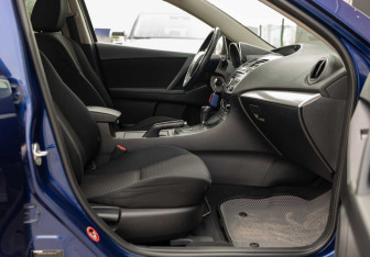 Подержанный автомобиль Mazda 3 Sedan 2013 года (18 фото)