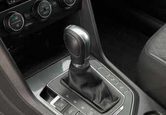 Подержанный автомобиль Volkswagen Tiguan 2017 года (15 фото)