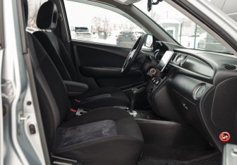 Подержанный автомобиль Mitsubishi Outlander 2004 года (17 фото)