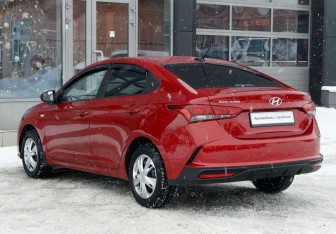 Подержанный автомобиль Hyundai Solaris Sedan 2020 года (7 фото)