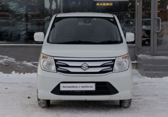 Подержанный автомобиль Suzuki Wagon R+ 2014 года (2 фото)