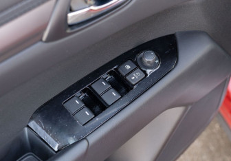 Подержанный автомобиль Mazda CX-5 2021 года (19 фото)