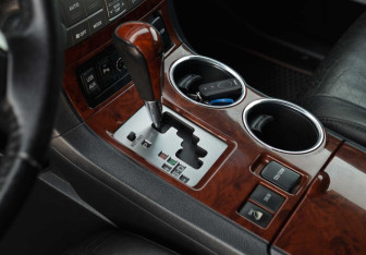 Подержанный автомобиль Toyota Highlander 2011 года (16 фото)