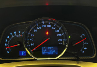 Подержанный автомобиль Toyota RAV4 2013 года (12 фото)