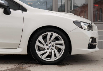 Подержанный автомобиль Subaru Levorg 2018 года (9 фото)