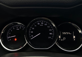 Подержанный автомобиль Nissan Terrano 2019 года (11 фото)