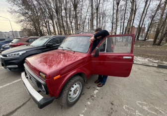 Подержанный автомобиль LADA (ВАЗ) 2121 (4x4) 1996 года (12 фото)